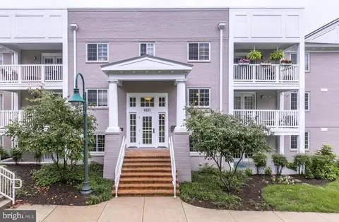 4121 S Four Mile Run Dr #304, Arlington, VA 22204