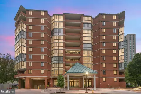 1001 N Randolph St #404, Arlington, VA 22201