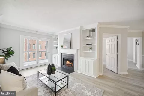 1045 N Utah St #507, Arlington, VA 22201