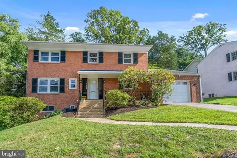 4524 40th St N, Arlington, VA 22207