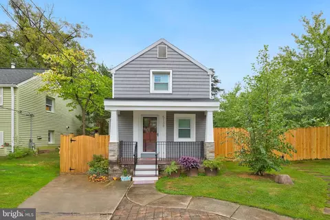 5138 12th St S, Arlington, VA 22204