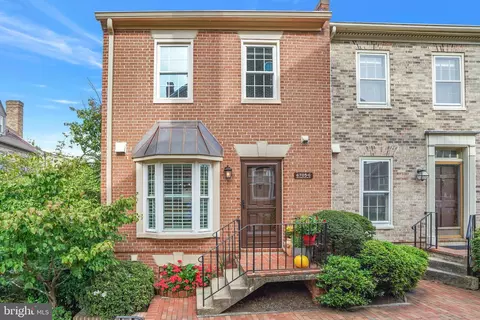 6705 Washington Blvd #G, Arlington, VA 22213