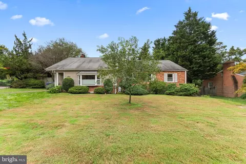 4000 N Glebe Rd, Arlington, VA 22207