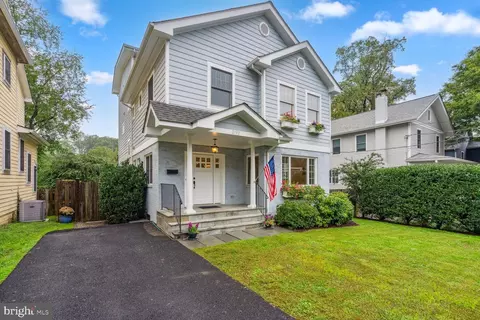 2152 N Quebec St, Arlington, VA 22207