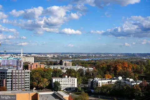 1301 N Courthouse Rd #1808, Arlington, VA 22201