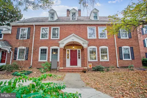 4518 36th St S #B1, Arlington, VA 22206
