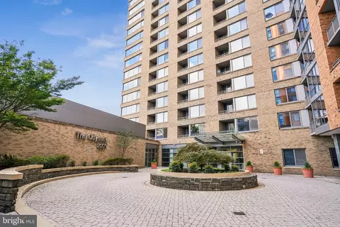 2001 15th St N #1203, Arlington, VA 22201