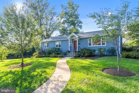 5537 18th Rd N, Arlington, VA 22205