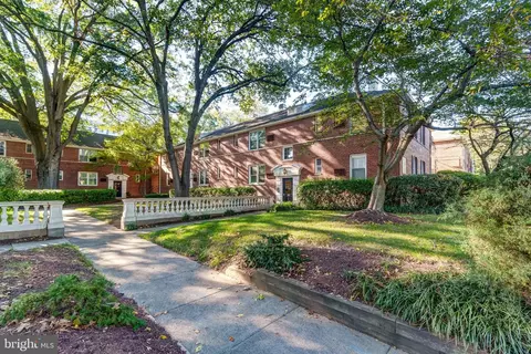 110 N George Mason Dr #110-4, Arlington, VA 22203