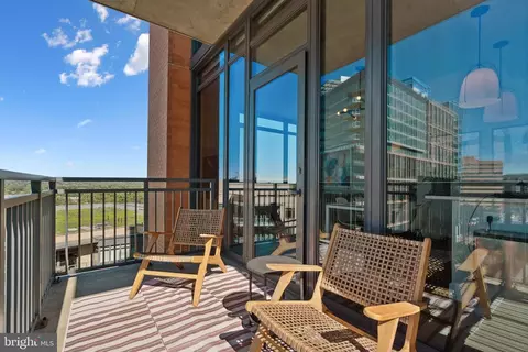 2000 Clarendon Blvd #802, Arlington, VA 22201