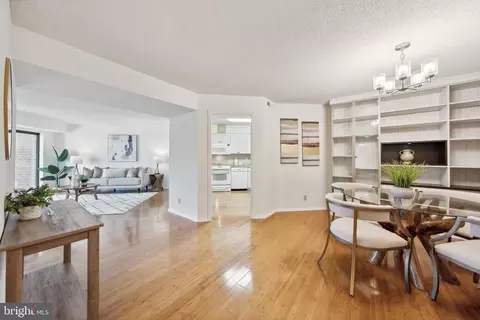 1600 N Oak St #525, Arlington, VA 22209