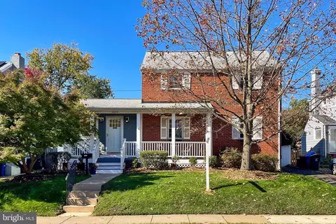 4609 N Henderson Rd, Arlington, VA 22203