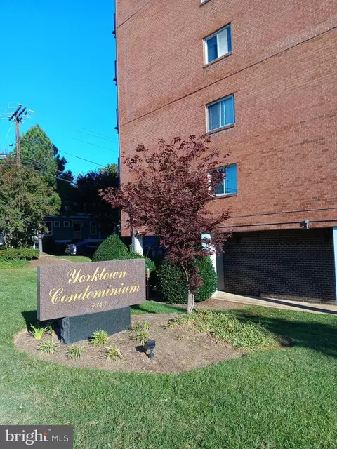 4343 Cherry Hill Rd #705, Arlington, VA 22207