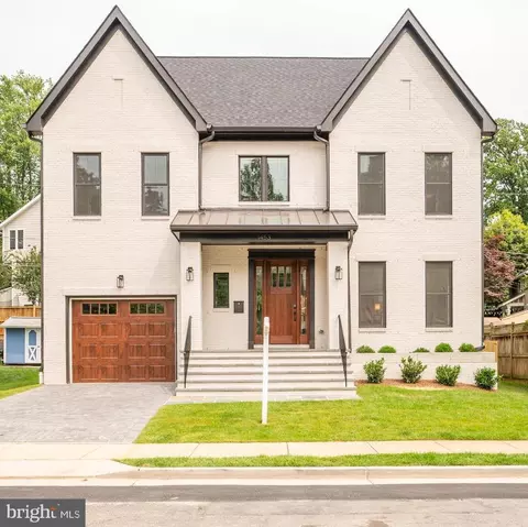 1453 N Lancaster St, Arlington, VA 22205