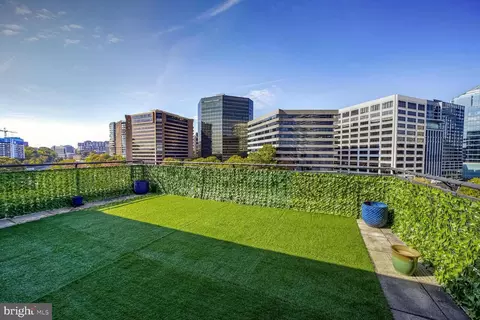 1121 Arlington Blvd #1014, Arlington, VA 22209
