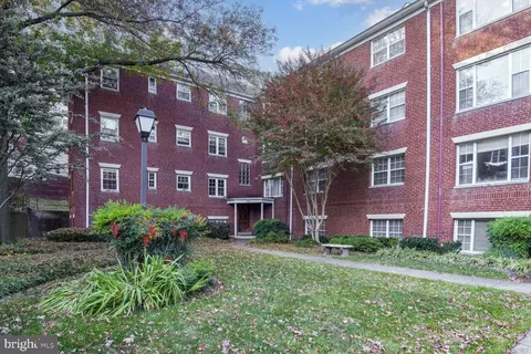 1300 N Meade St #25, Arlington, VA 22209
