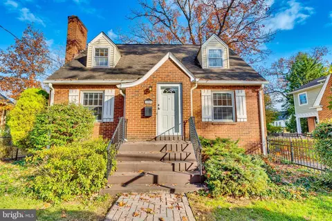 1223 N Vernon St, Arlington, VA 22201