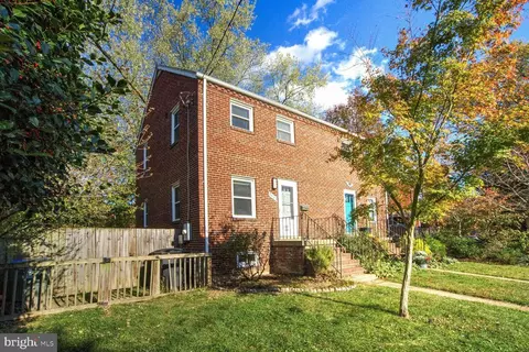 2523 N Winchester St, Arlington, VA 22213
