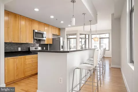 3650 S Glebe Rd #1048, Arlington, VA 22202