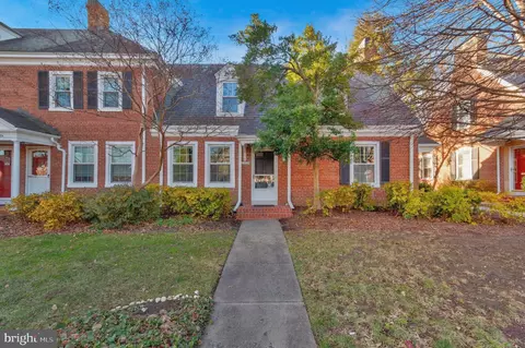 3484 S Utah St, Arlington, VA 22206