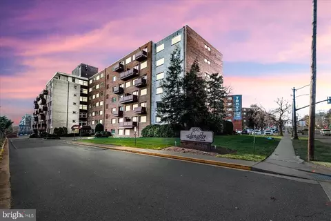 1830 Columbia Pike #115, Arlington, VA 22204