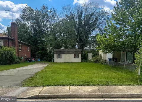 S Poe Street, Arlington, VA 22204