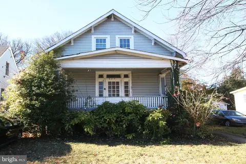 620 N Ivy St, Arlington, VA 22201