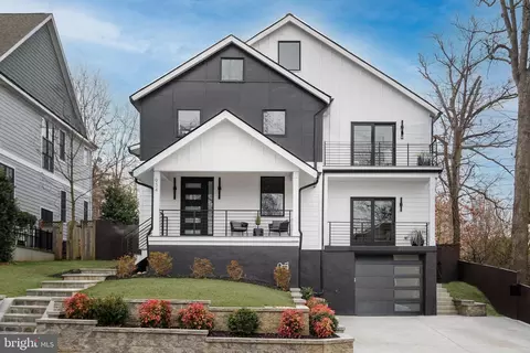 934 N Cleveland St, Arlington, VA 22201
