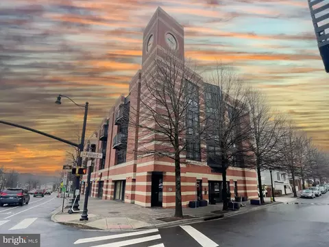 3800 Langston Blvd #206, Arlington, VA 22207