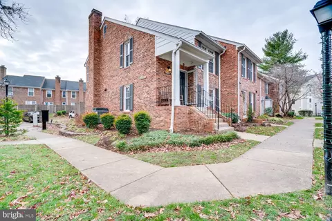 2506 E S Arlington Mill Dr #5, Arlington, VA 22206