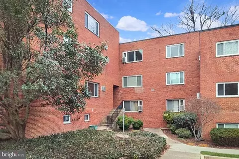2129 19th St N #7, Arlington, VA 22201