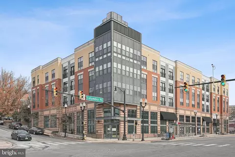 989 S Buchanan St #216, Arlington, VA 22204