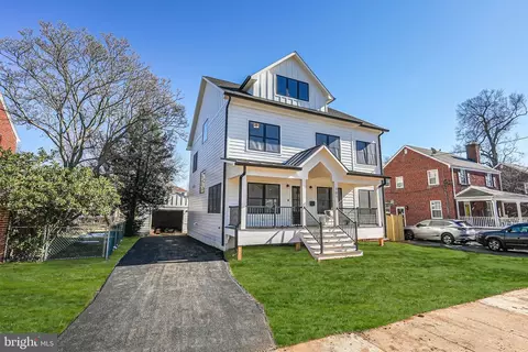 701 N Greenbrier St, Arlington, VA 22205