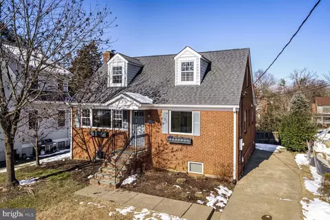 6023 22nd Rd N, Arlington, VA 22205