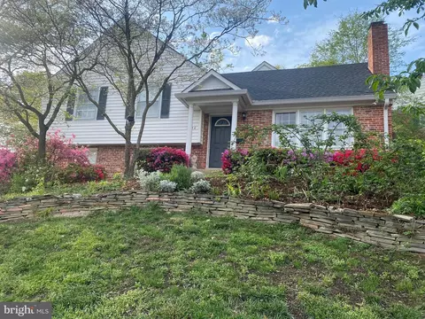 3020 S Hill St, Arlington, VA 22202