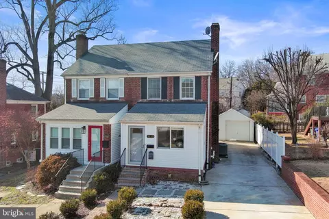 3110 S High St, Arlington, VA 22202