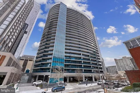 1881 N Nash St #804, Arlington, VA 22209