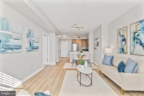 1021 N Garfield St #640, Arlington, VA 22201