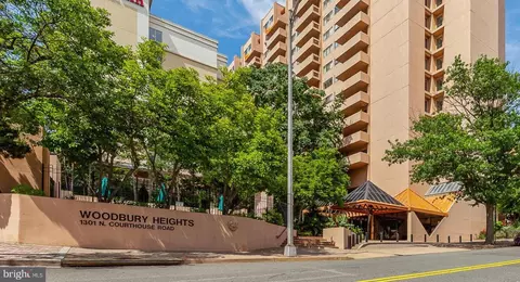 1301 N Courthouse Rd #1610, Arlington, VA 22201