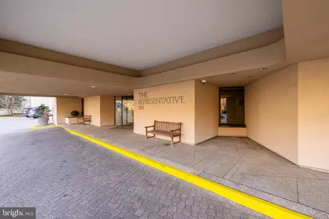 1101 S Arlington Ridge Rd #801, Arlington, VA 22202