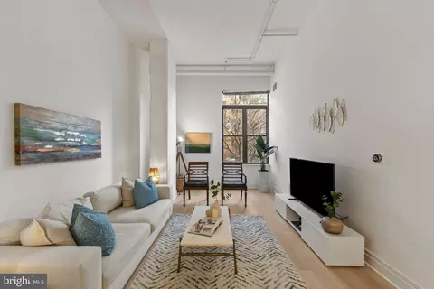 2220 Fairfax Dr #107, Arlington, VA 22201