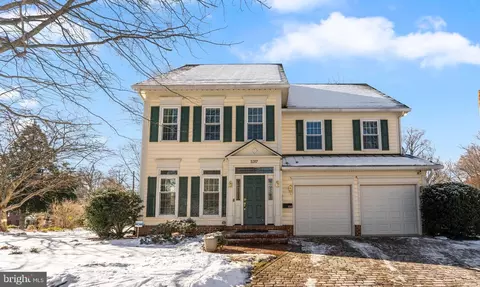 5317 10th St N, Arlington, VA 22205