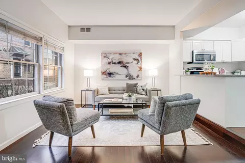 82 N Bedford St #82A, Arlington, VA 22201