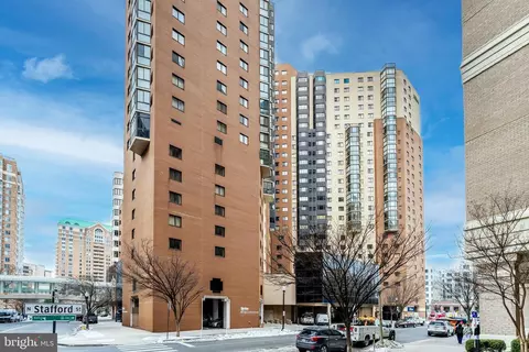 900 N Stafford St #1912, Arlington, VA 22203