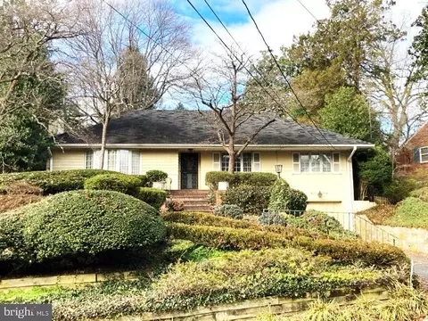 2546 N Vermont St, Arlington, VA 22207