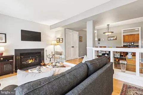 2911 S Woodley St #C, Arlington, VA 22206