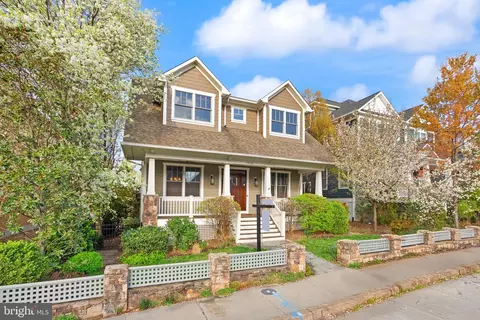 1310 N Jackson St N, Arlington, VA 22201