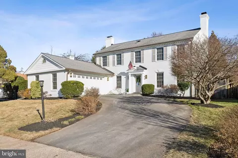 4774 Williamsburg Blvd, Arlington, VA 22207