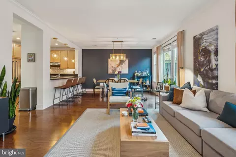 1511 Rolfe St N #A102, Arlington, VA 22209