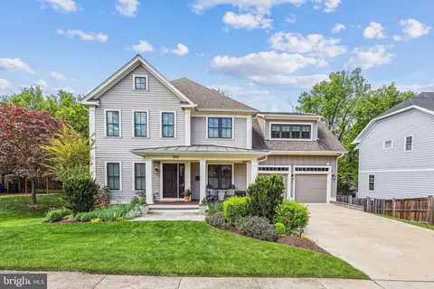 2838 N Rochester St, Arlington, VA 22213